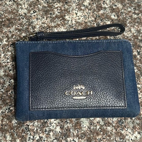 COACH DENIM FLORAL Corner Zip Wristlet Leather Front Pocket - Picture 1 of 2